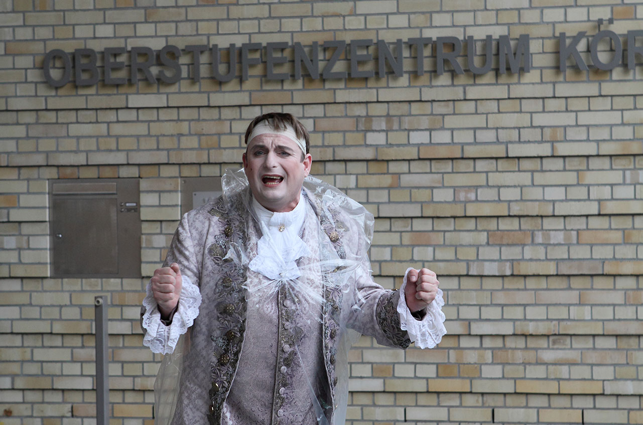 post-theater-schnittstelle-figaro